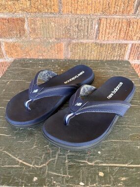 New Balance Women’s US Size 8 JoJo Thong Sandals Flip flops Navy Sporty